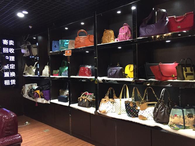 多家线下店支持;旗下两家集奢侈品回收,寄卖,养护,鉴定等服务为一体的